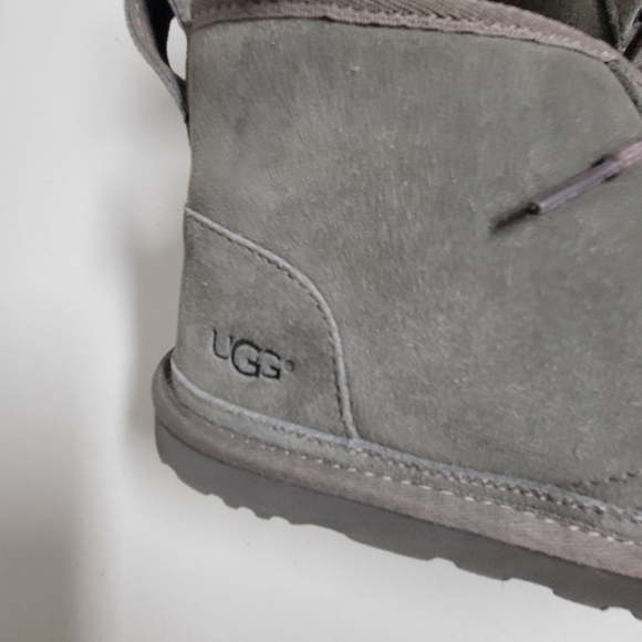 UGG Neumel Charcoal Men's Suede Low Chukka Boots. - Picture 11 of 11